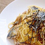 秋刀魚ときのこの山椒パスタ